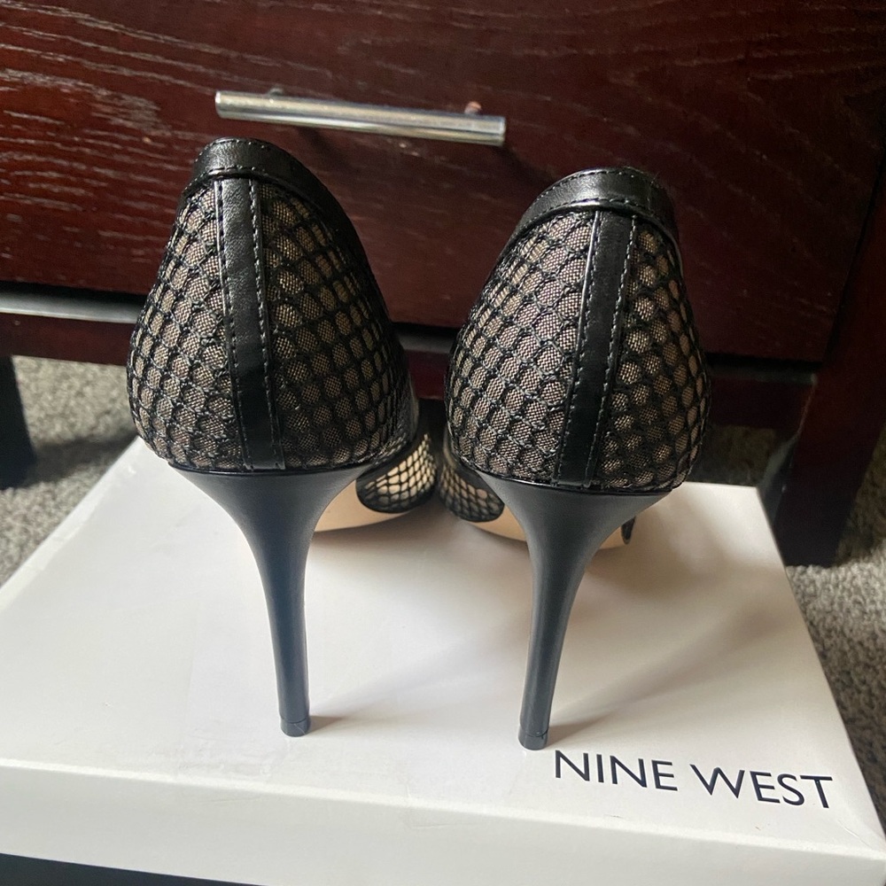 Nine West Black Mesh Women's Heels size 11 - Picture 5 of 8